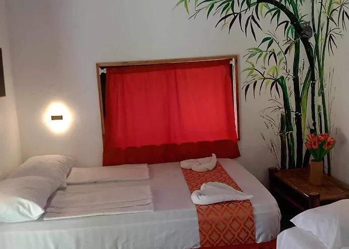 Cuestas And Restaurant Resort *