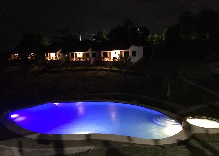 Cuestas And Restaurant Resort *