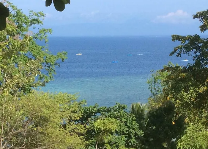 Resort Cuestas And Restaurant Badian